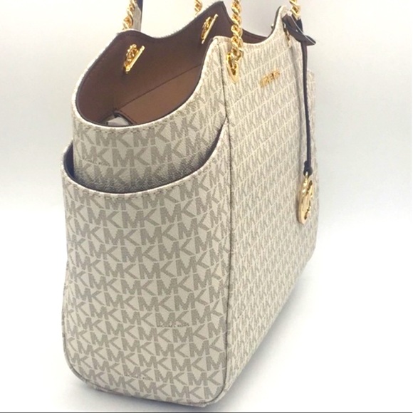 MICHAEL KORS LG CHAIN SHOULDER TOTE VANILLA - Picture 6 of 16